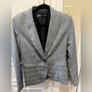 Zara blazer size 4